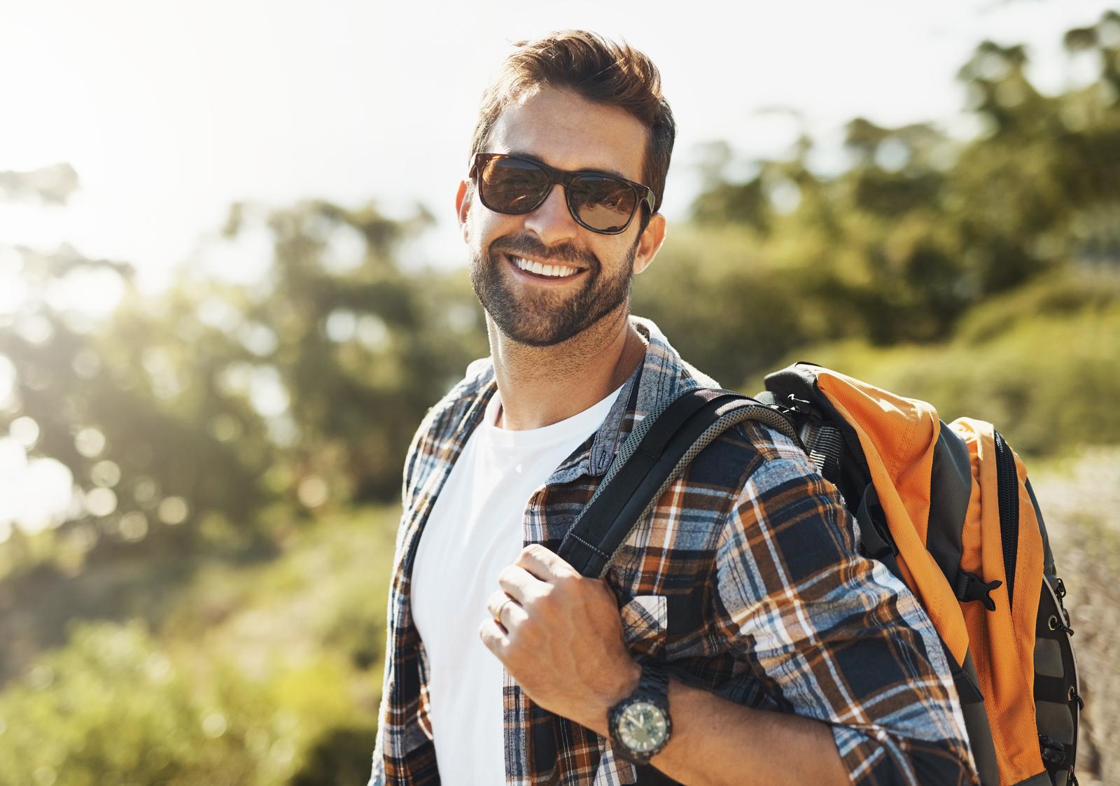 10 AWESOME HIKING GIFTS for him THAT ARE GONNA PUT A SMILE ON HIS FACE